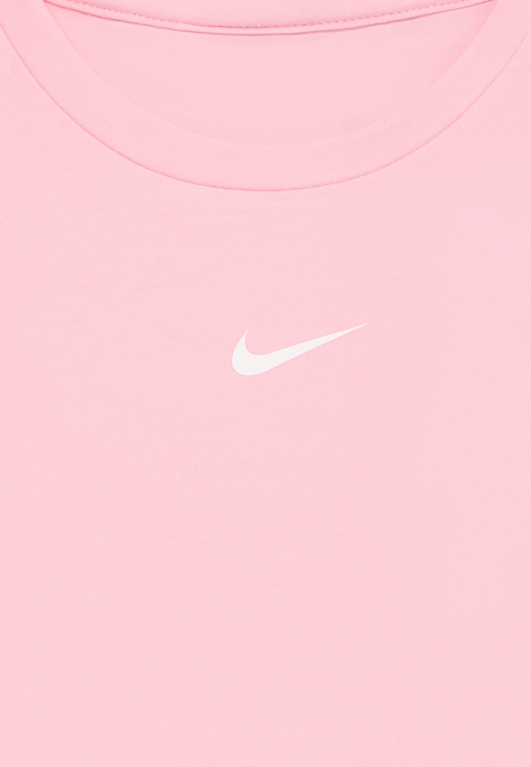 pink nike tick