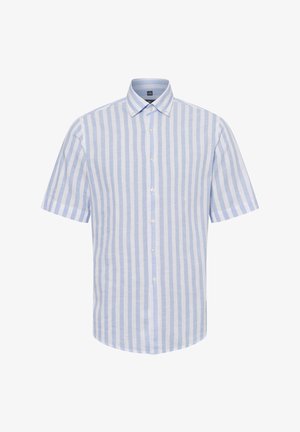 Himmelblaues Kurzarmhemd mit vertikalen weißen Streifen, Button-Down-Kragen und glatter Stoffqualität. Verfügt über einen abgerundeten Saum und vordere Knöpfe.