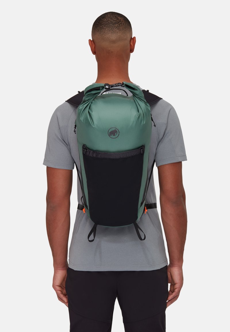 Mammut AENERGY - Vätskeryggsäck - dark jade