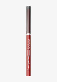 MAC lipglazer, röd penna med genomskinligt lock, har en elegant cylindrisk design och vit märkning längs sidan.