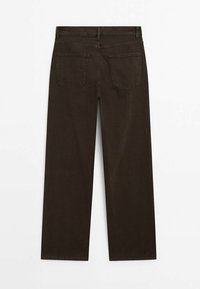 Jean marron foncé à jambes droites avec deux poches arrière et coutures visibles le long de la ceinture et des coutures.