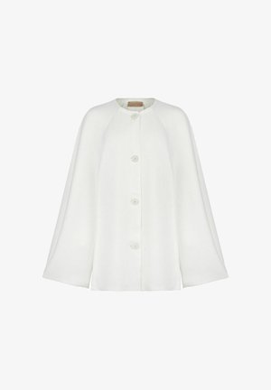 Hvid langærmet kappe med rund halsudskæring og fire frontknapper, lavet af glat stof, præsenteret på hvid baggrund.