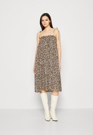 Pieces PCGLINDA STRAP DRESS - Denn aty - black/brown