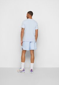 Nike Sportswear CLUB TEE - T-shirt básica - light marine