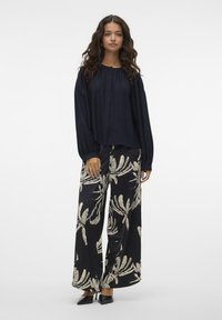 Aware VMKEILA PANTS - Kelnės - black/bonni