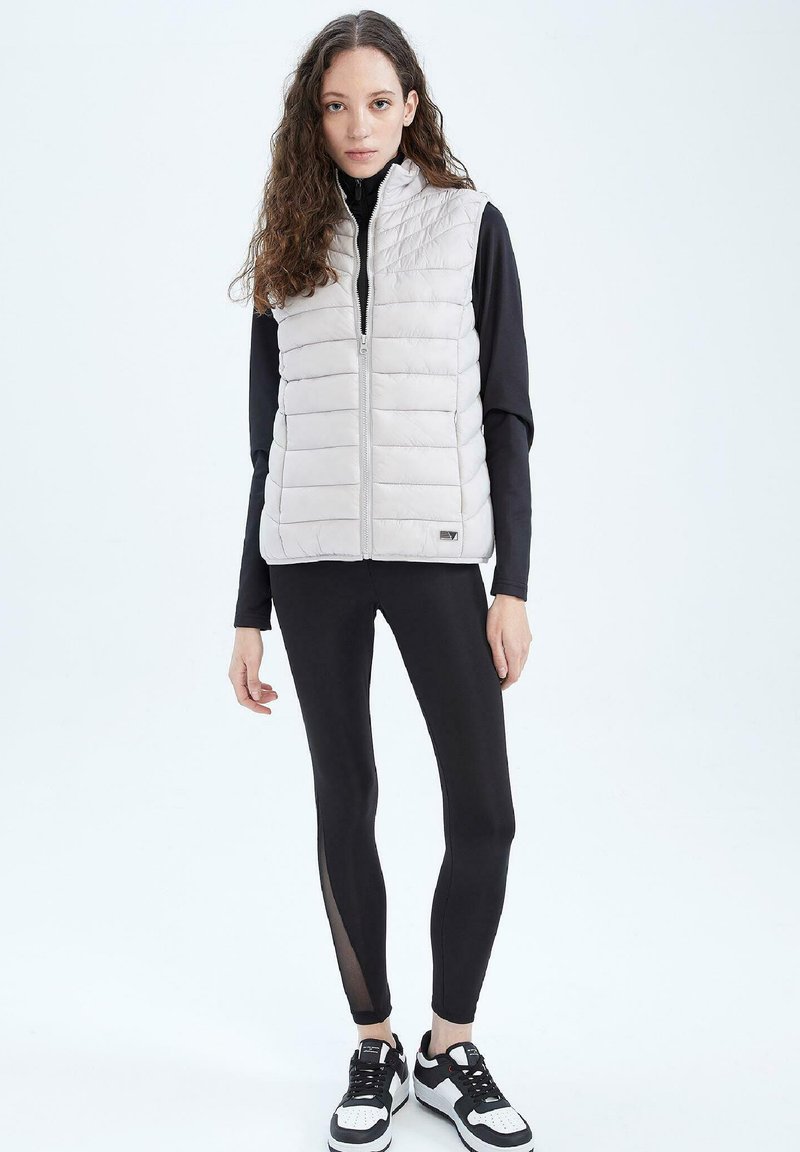 DeFacto Bodywarmer grijs DeFacto Bodywarmer grijs