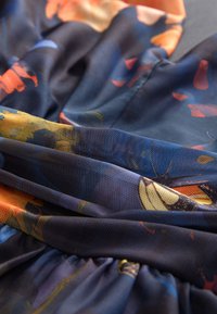 Next REGULAR FIT - V-NECK - Dolga obleka - navy blue floral