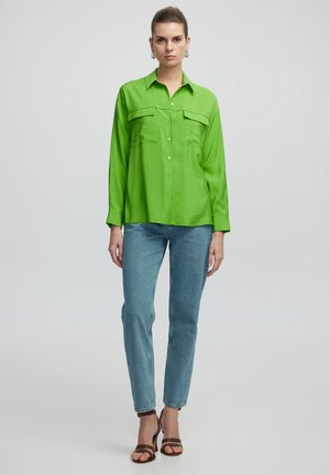 REGULAR FIT - Koszula