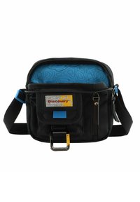 Borsa a tracolla nera con interno a motivo blu, tasca frontale, chiusura con zip e fibbia metallica. Presenta un tessuto testurizzato e una tracolla regolabile.