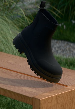 CELA HYBRID - Kumisaappaat - black