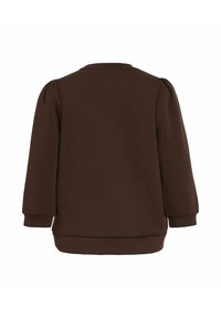 Brun genser med rund hals, lange ermer og puffede skulderdetaljer. Har en ribbestrikket kant og en jevn tekstur.