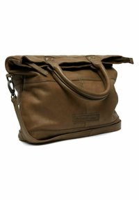 Borsa in pelle marrone scuro con un design strutturato, manici arrotolati e una tracolla removibile. Presenta un'etichetta del marchio sulla parte anteriore e una chiusura a scatto.