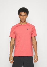 Nike Performance - READY - Sport T-Shirt - university red heather/black Thumbnail-Bild 1