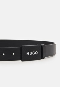 HUGO GILAO - Riem - black