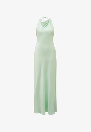 Robe maxi sans manches à col cowl en satin vert menthe clair. Présente une silhouette fluide avec une texture douce et un lien ajustable au cou.
