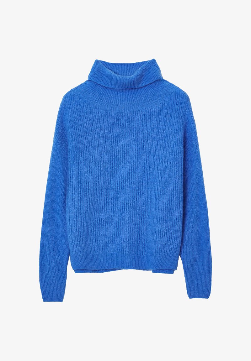 Pull en tricot bleu avec un col haut et rabattu, présentant un motif texturé en côtes et des manches longues. La taille est légèrement cropped.