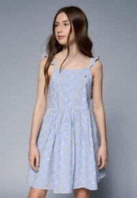 Tommy Hilfiger - BRODERIE ANGLAISE DRESS  - Freizeitkleid - breezy blue Thumbnail-Bild 1