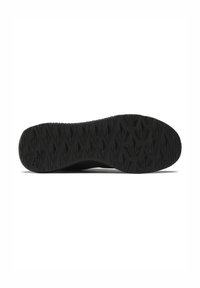 Suela de zapato deportivo negro con un patrón texturizado para tracción, con una forma ligeramente curva y bordes reforzados para mayor durabilidad.