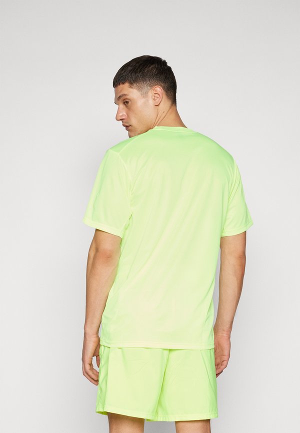 BASE - Sports T-shirt2