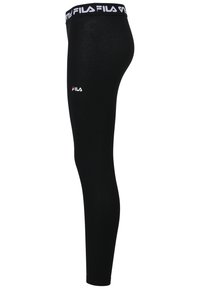 Leggings neri FILA con cintura con logo e piccolo logo sulla coscia, mostrati di lato su sfondo bianco.