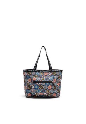 Grande borsa a tracolla con motivi geometrici colorati, materiale in tessuto, manici doppi e una tasca frontale con zip. Fascia con logo nella parte superiore.