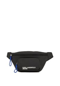 Schwarze Stoff-Tailletasche mit einer vorderen Reißverschlusstasche, blauen Reißverschlussanhänger und weißem Logo-Text. Glatte Textur mit einem eleganten, minimalistischen Design.