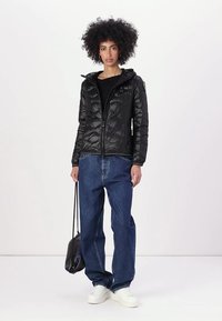Blauer CAMELIA - Dūnu jaka - nero