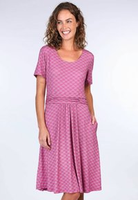 Rotes Kleid mit floralem Muster, kurzen Ärmeln, Rundhalsausschnitt, Taillendetails und seitlichen Taschen. Hergestellt aus weichem, dehnbarem Stoff.