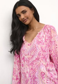 Cream CRCASSIA - Bluse - pink small paisley
