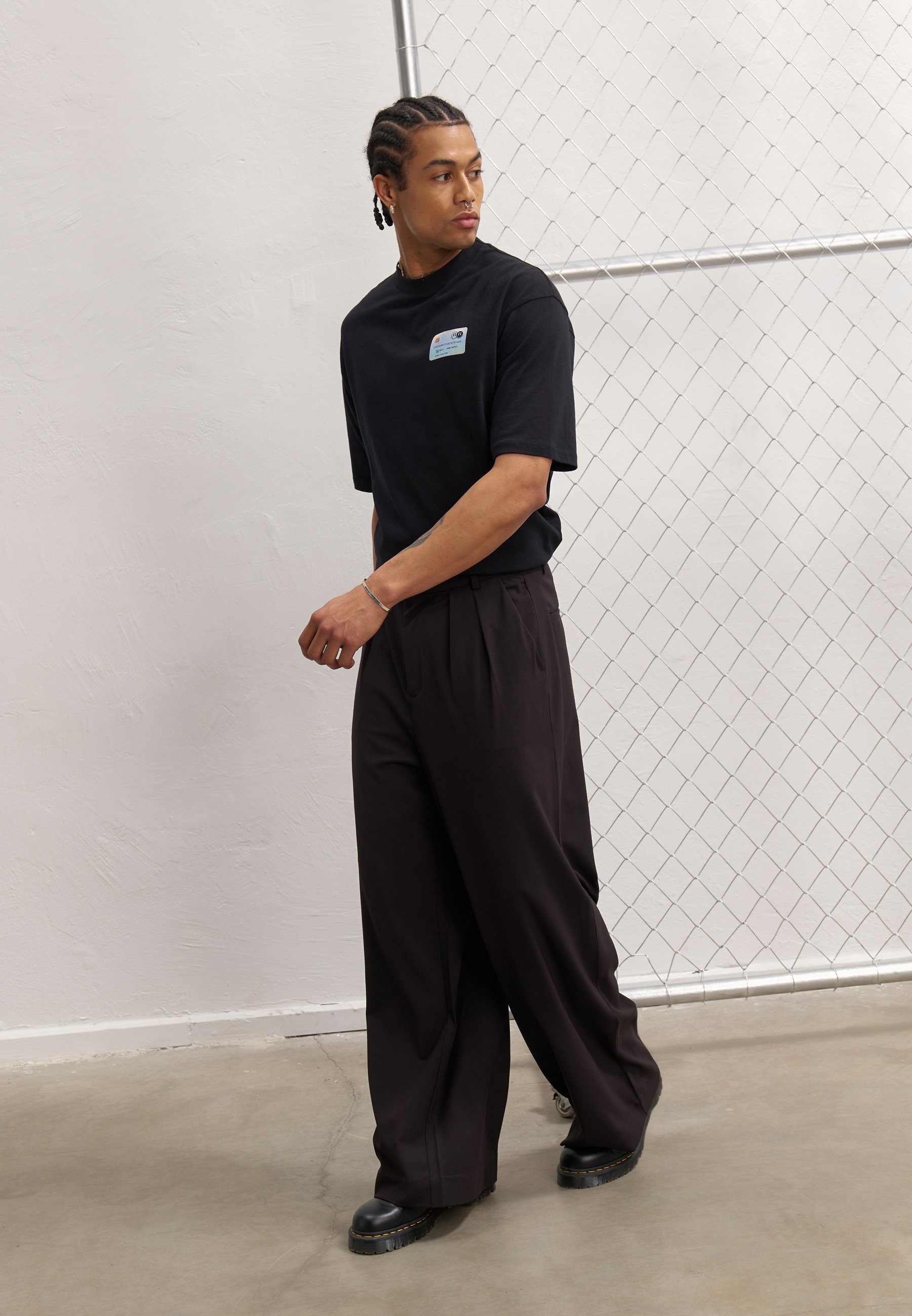 【YOURNUS】Suiting Wide Training Pants Wide-Leg Fit Chino pants | Black | Jack & Jones®