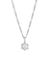Sølv halskæde med en hexagonal vedhæng, der har en klar rund ædelsten, fastgjort med en simpel bail, på en delikat kæde med led.