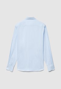 Hellblaues Langarmhemd mit vertikalen weißen Streifen, einem klassischen Kragen und Manschetten mit Knöpfen, aus glattem Stoff. Rückansicht präsentiert.