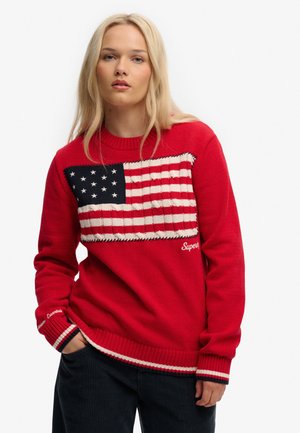 ATHLETIC ESSENTIALS AMERICANA FLAG CREW - Striktrøje - varsity red