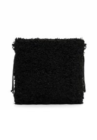 Borsa nera con una superficie testurizzata e morbida. Forma quadrata, chiusura con cordoncino su ogni lato, realizzata in materiali sintetici. Design semplice e minimalista.