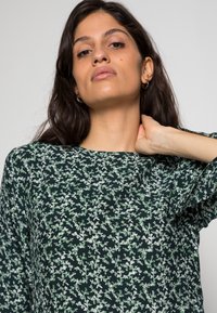 Samsøe Samsøe RAMI DRESS - Vestido de dia - winter ivy