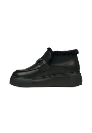 Winter boots - black