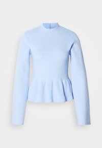 Ανοιχτό μπλε πλεκτό πουλόβερ με υψηλή λαιμόκοψη, μακριά μανίκια και πεπλέμ τελείωμα. Ομαλή υφή με ριμπ λεπτομέρειες στο τελείωμα.