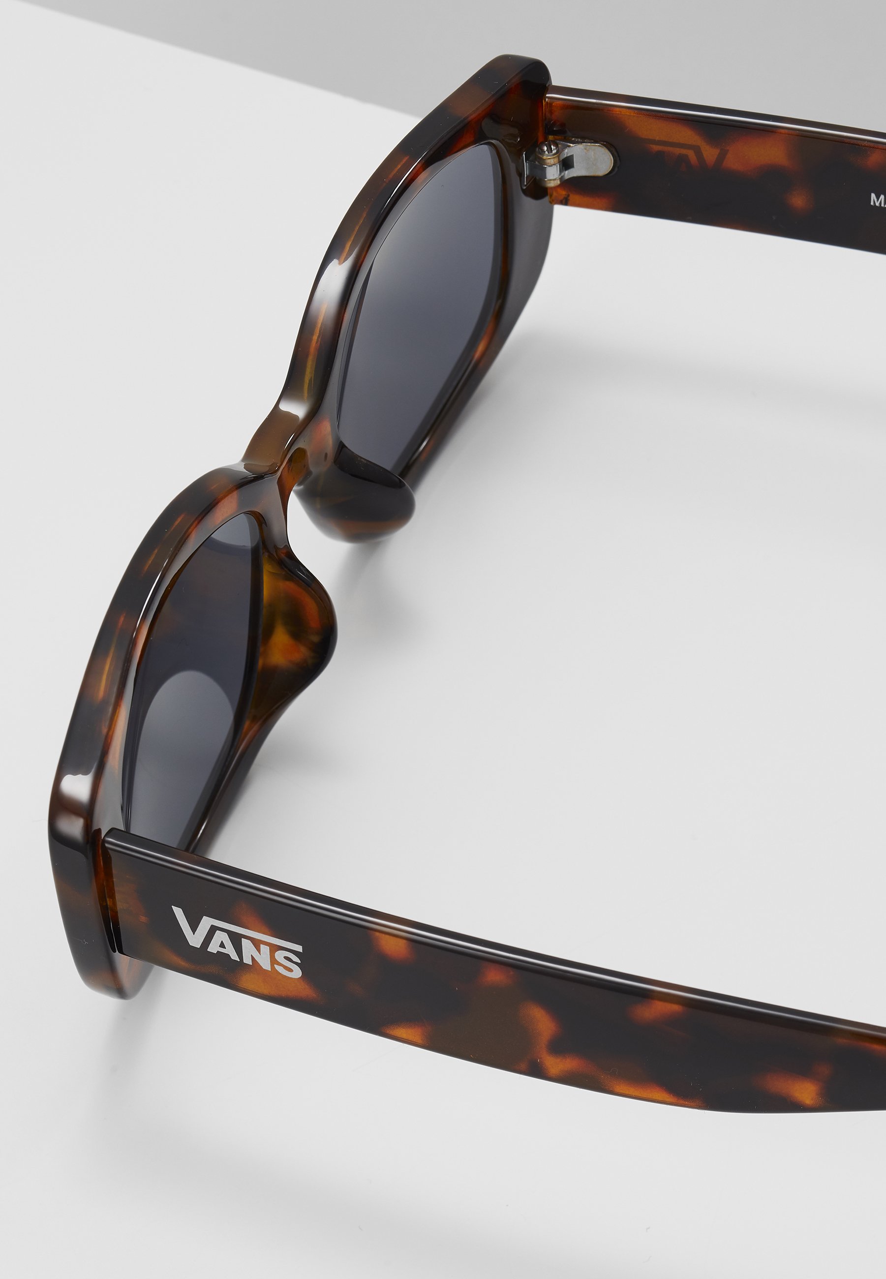 vans sunglasses tortoise