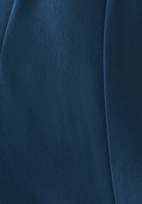 Unselected, teal