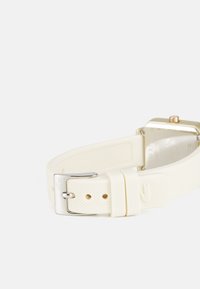 Lacoste FLOW - Karóra - champagne