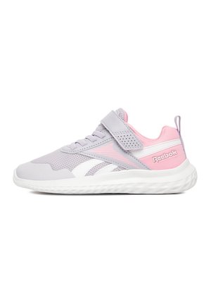 - Obuwie do biegania Turystyka