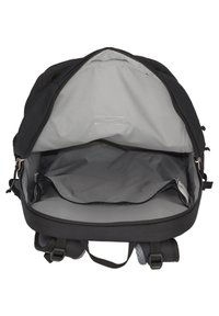 Zwarte rugzak met een ruime grijze stoffen binnenkant, voorzien van een hoofdcompartiment, ritssluiting en zijkappen voor aanpassing.