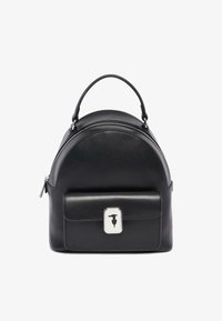 Vybráno, black milano