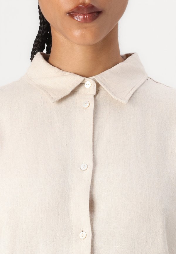 LINNO - Button-down blouse - natural ecru3