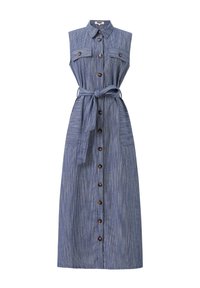 Ärmelloses Denimkleid mit vertikalen Streifen, Kragen, Knopfleiste, Brusttaschen und passendem Gürtel. Braune Knöpfe und die Stoffstruktur sind sichtbar.