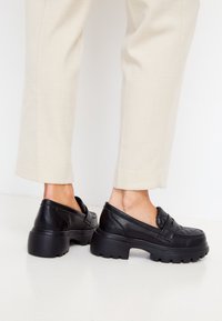 Cesare Gaspari - Instappers - black - 3