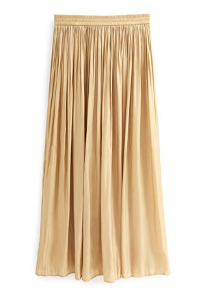 long gold skirt