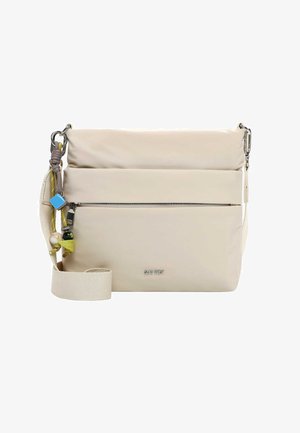 Borsa a tracolla beige in nylon liscio, con tasca frontale con cerniera, tracolla regolabile e pendenti decorativi sulla tracolla.