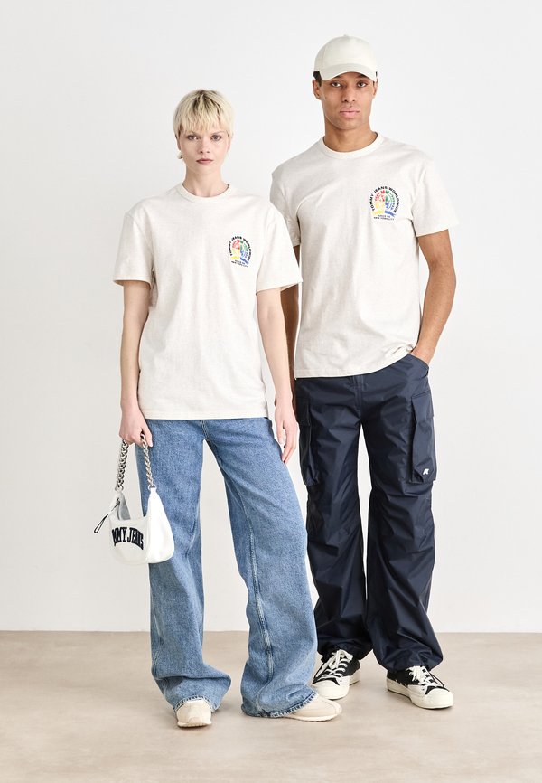 POP CREST TEE UNISEX - Print T-shirt - oat marl heather2