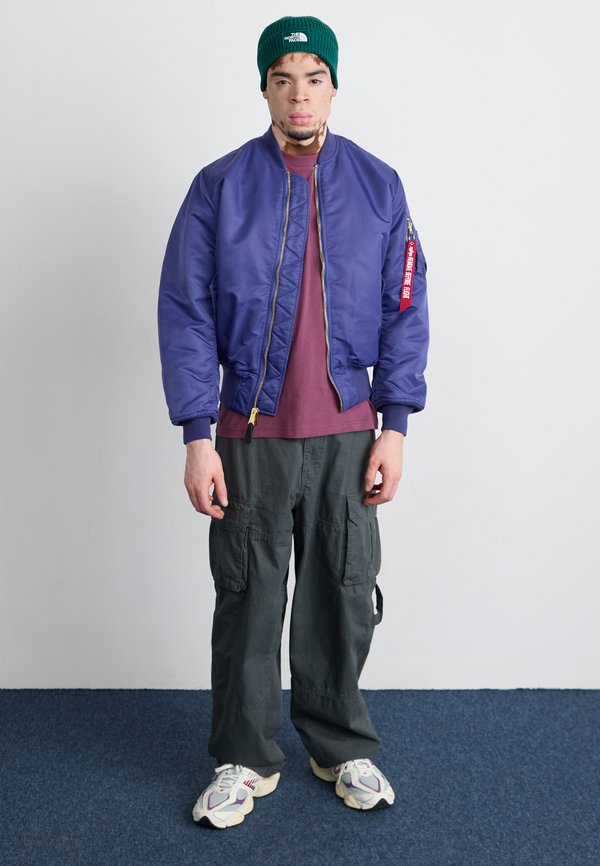 LOGO BOX CUFFED UNISEX - Beanie3